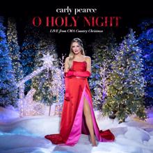 Carly Pearce: O Holy Night (Live From CMA Country Christmas / 2021)