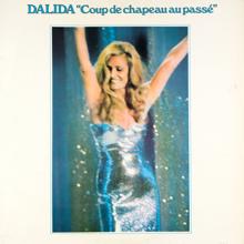 Dalida: Coup de chapeau au passé