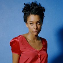 Corinne Bailey Rae: Put Your Records On (Acoustic Version)