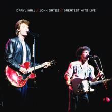 Daryl Hall & John Oates: Kiss on My List (Live 1982)