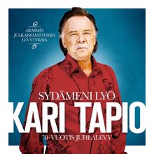 Kari Tapio: Kaukainen laulu (Live, 2010)