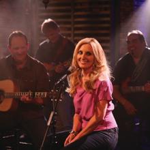 Lee Ann Womack: If These Walls Could Talk (CMT 330 Sessions)