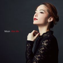 Moon: Private Eyes