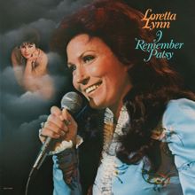 Loretta Lynn: I Fall To Pieces