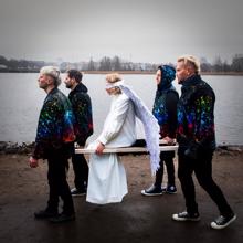 Technicolour: Haavoittunut Enkeli