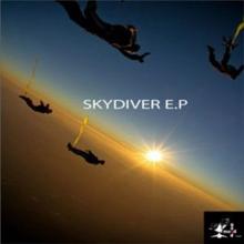 Living Room: Skydiver