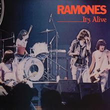 Ramones: Blitzkrieg Bop (Live at Top Rank, Birmingham, Warwickshire, 12/28/77)