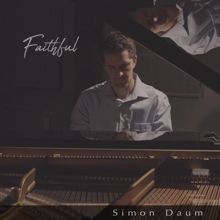 Simon Daum: Unwaveringly