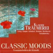 Various Artists: Classic Moods - Beethoven, L. Van / Bach, J.S. / Chopin, F. / Brahms, J. / Mendelssohn, Felix / Schumann, R. / Grieg, E.