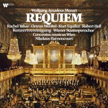 Nikolaus Harnoncourt: Mozart: Requiem, K. 626