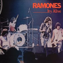 Ramones: Rockaway Beach (Live at Friars, Aylesbury, Buckinghamshire, 12/30/77)