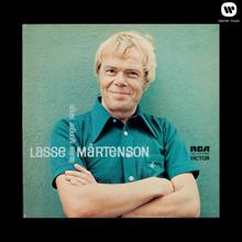 Lasse Mårtenson: Lasse Mårtenson laulaa