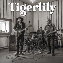 Tigerlily & Dave Lindholm: Tigerlily