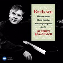 Stephen Kovacevich: Beethoven: Piano Sonata No. 18 in E-Flat Major, Op. 31 No. 3: III. Menuetto. Moderato e grazioso